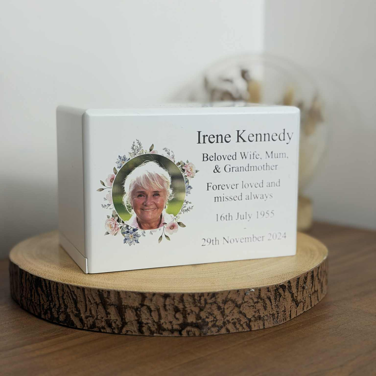 Personalised Memorial Urn For Ashes 2