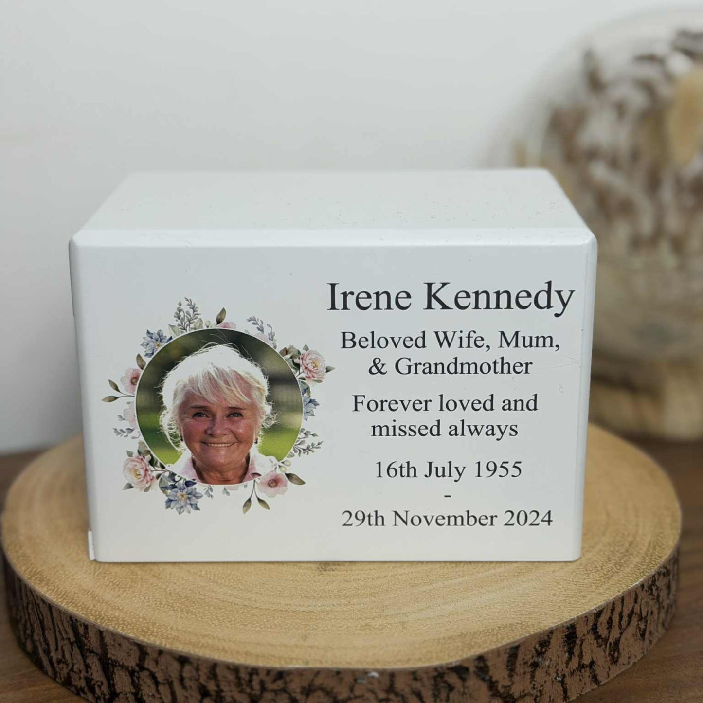 Personalised Memorial Urn For Ashes 2