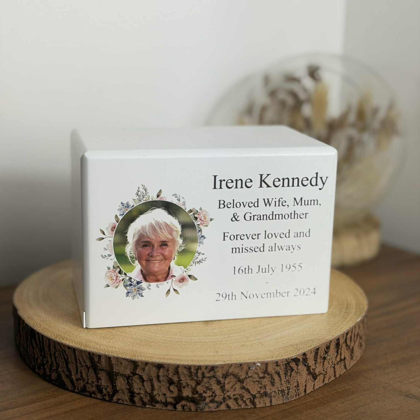 Personalised Memorial Urn For Ashes 2